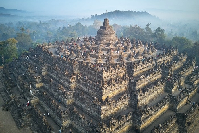 Ngôi đền Phật giáo lớn nhất thế giới ở Indonesia tái sinh sau thời gian bảo tồn-1