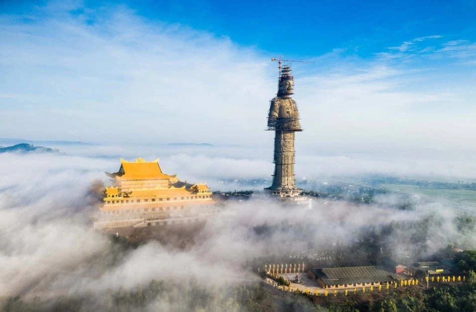 Chiêm ngưỡng tượng Phật Quan Âm cao nhất Đông Nam Á trên núi Thiên Mã-0