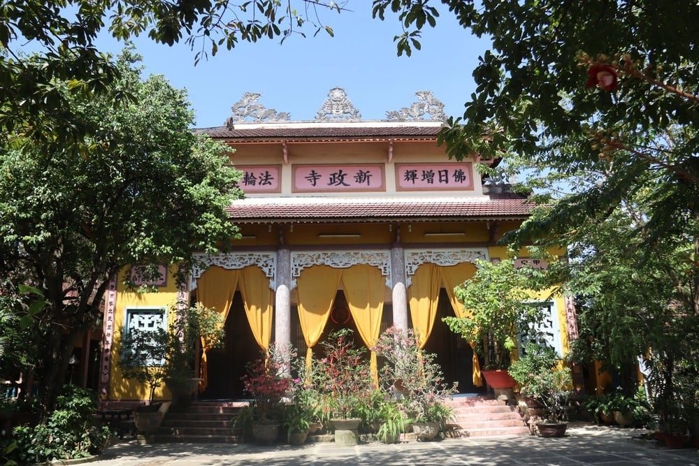 Viếng chùa Tân Chánh-2