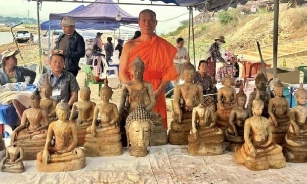 Lào phát hiện kho báu hơn 100 pho tượng Phật chưa xác định được nguồn gốc và độ tuổi-0