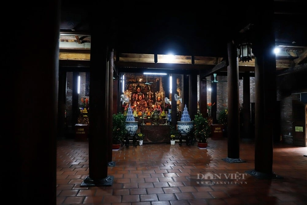 Ngôi chùa ngàn năm tuổi có cổng vào nhỏ hẹp ở trung tâm Hà Nội-2