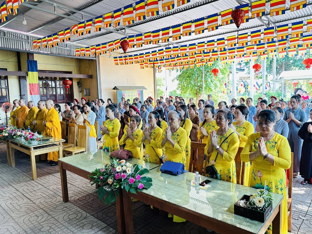 Đồng Nai: Chùa Giác Huệ trang nghiêm Đại lễ Phật đản PL.2568-1