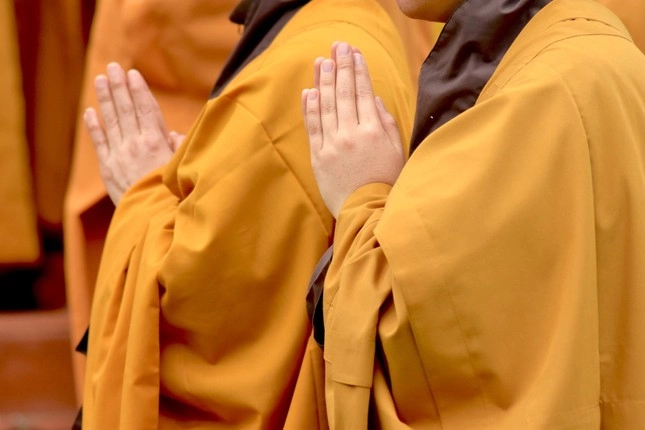 Hạnh phúc và hạnh phúc thực sự theo quan điểm Phật giáo-0