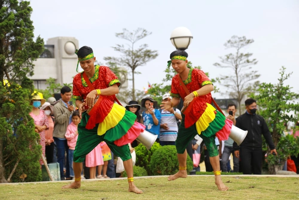 Nghỉ lễ 30/4: Núi Bà Đen thành thiên đường trốn nóng và khám phá đặc sắc văn hoá bản địa-5