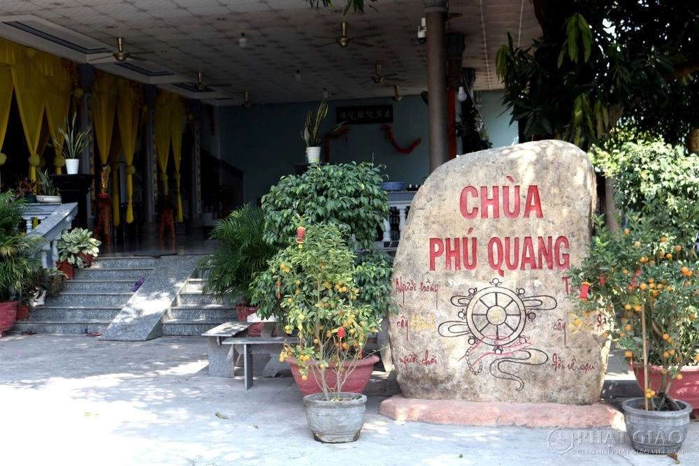 Chùa Phú Quang: Mái nhà thiêng che chở trẻ bất hạnh-2